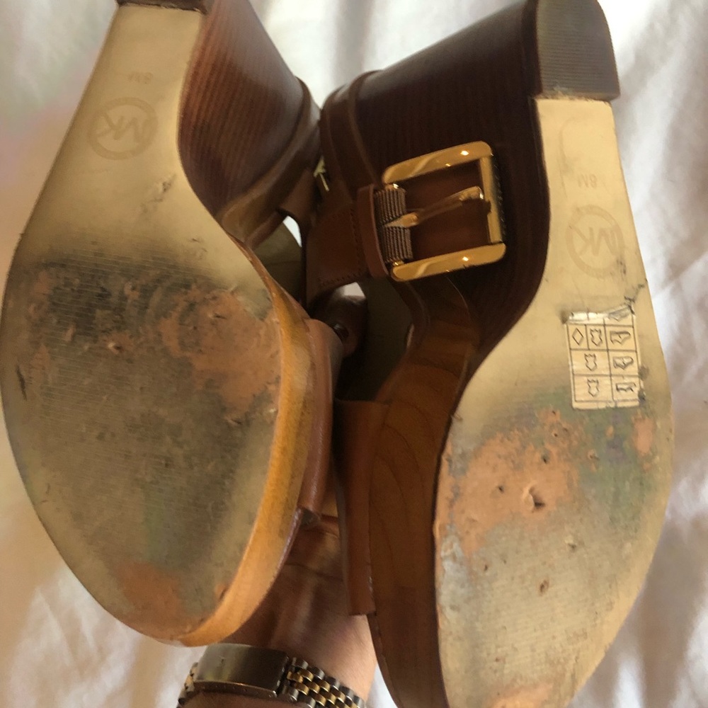 Women’s Michael Kor’s wedge sandals - Picture 3 of 4